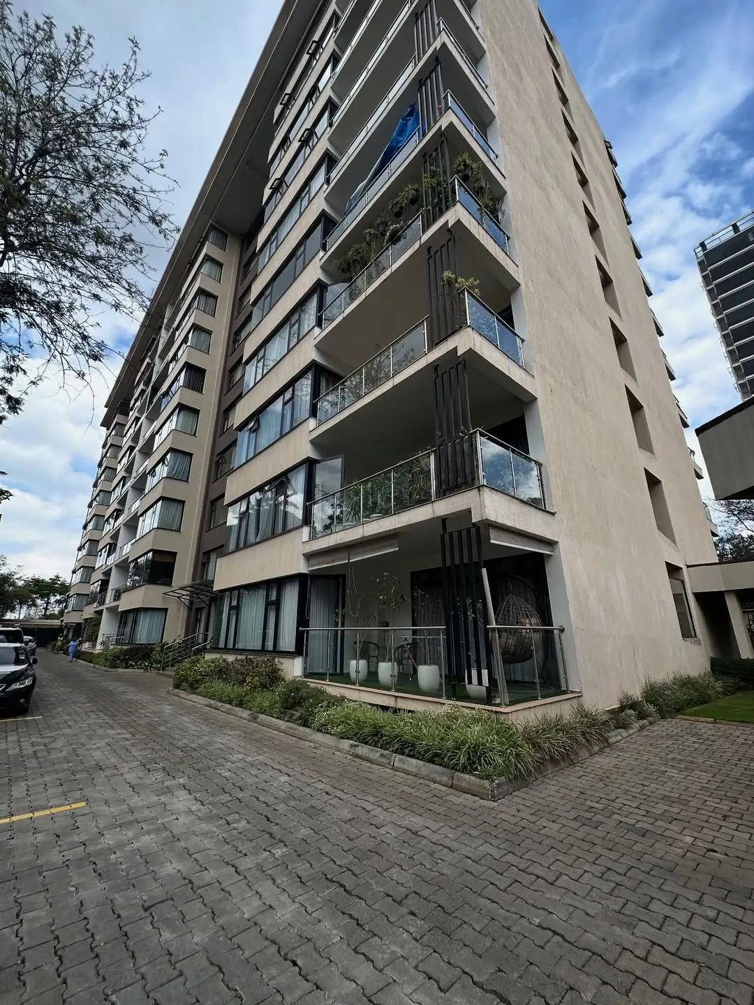 Primary property image