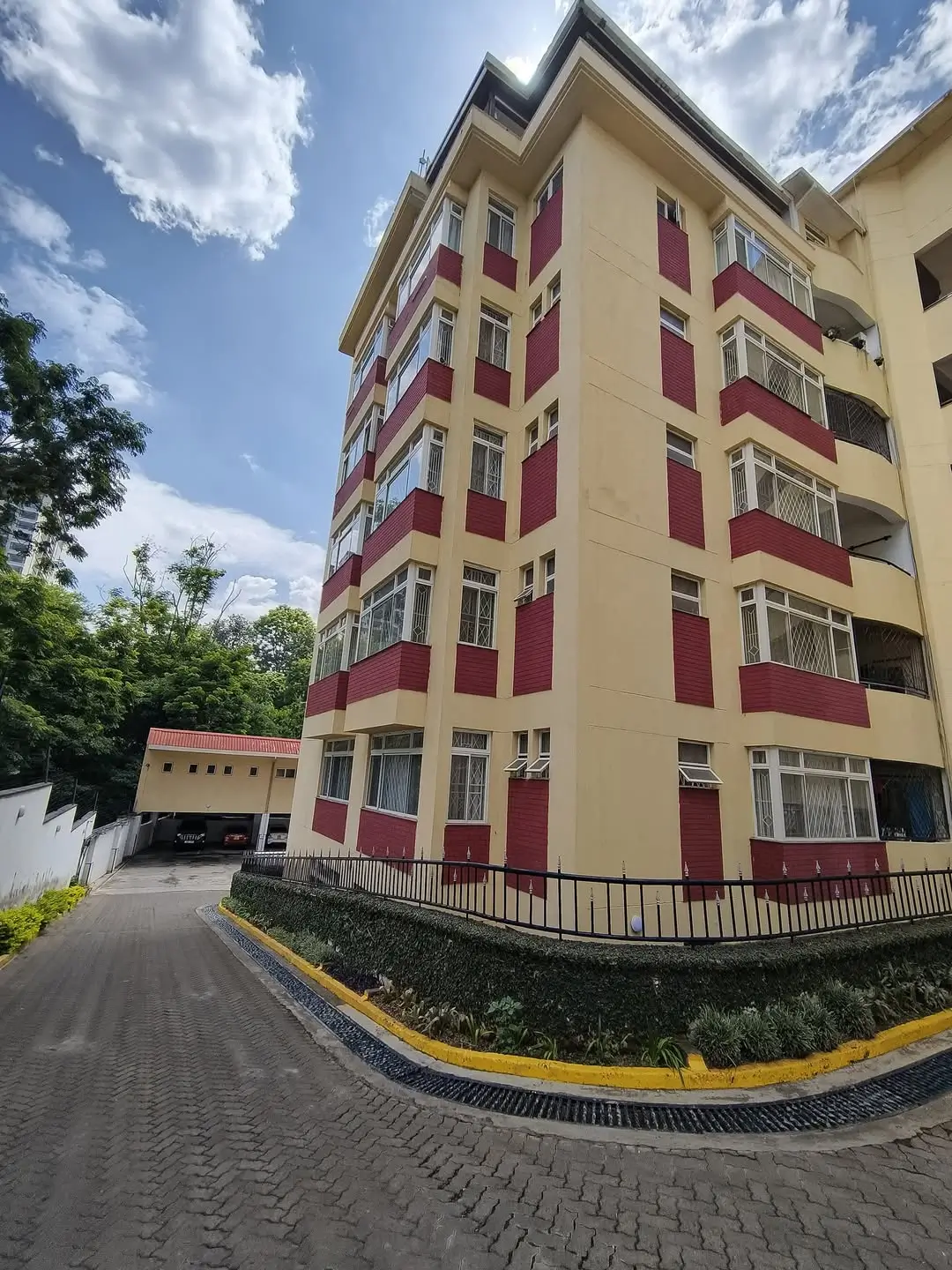 Averina Apartments