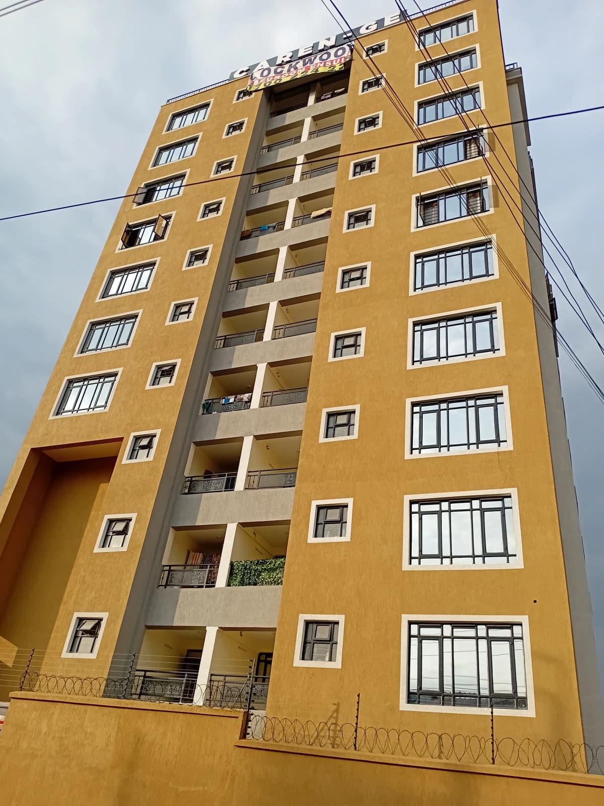 Caren-Gee Apartments