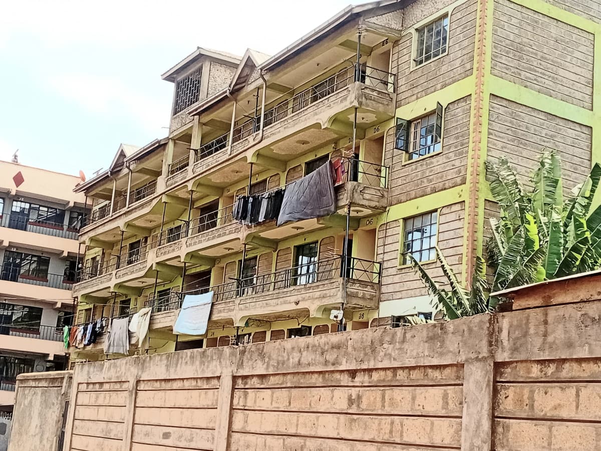 Carina Apartments