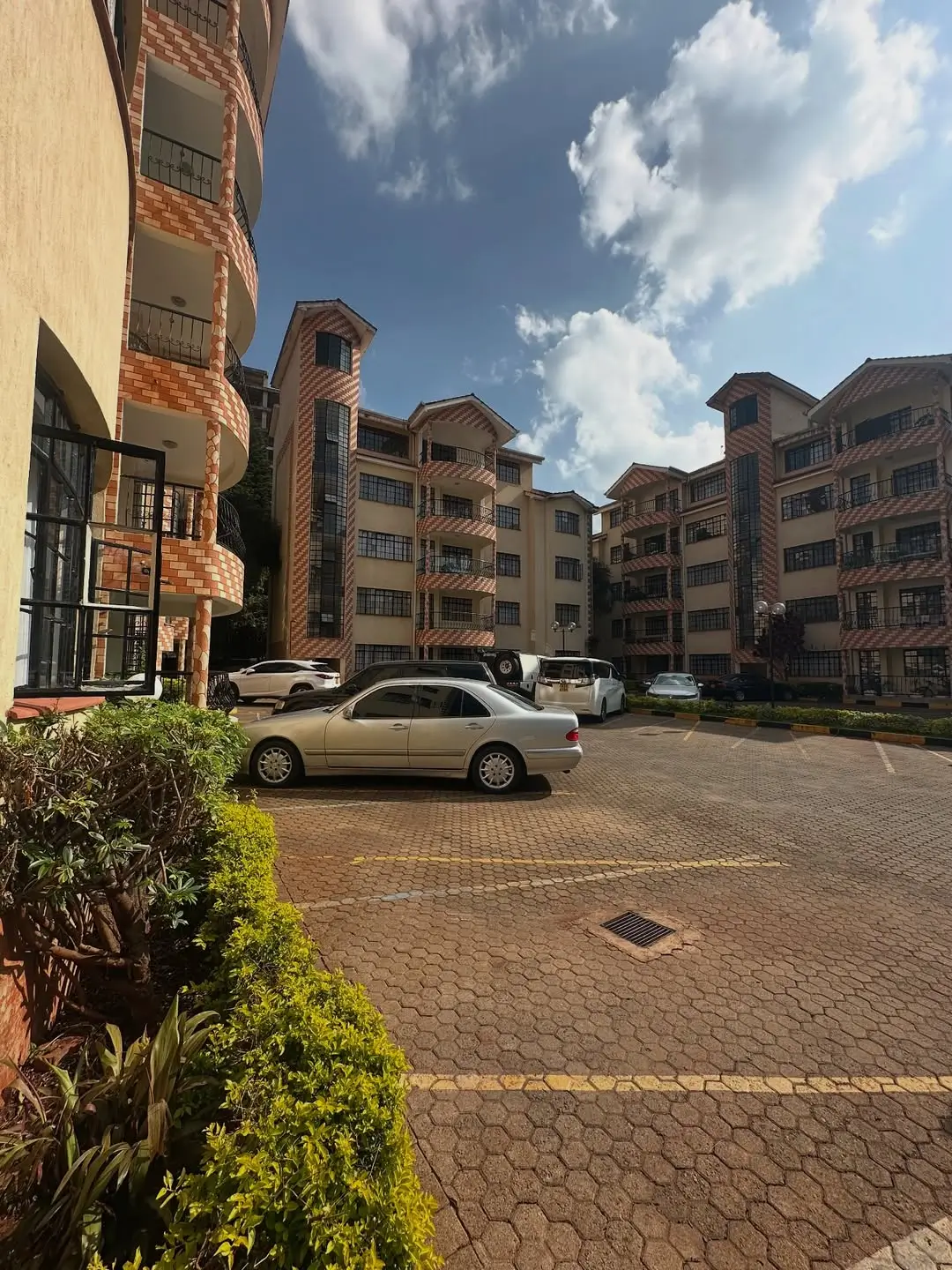 Chestnut Apartments