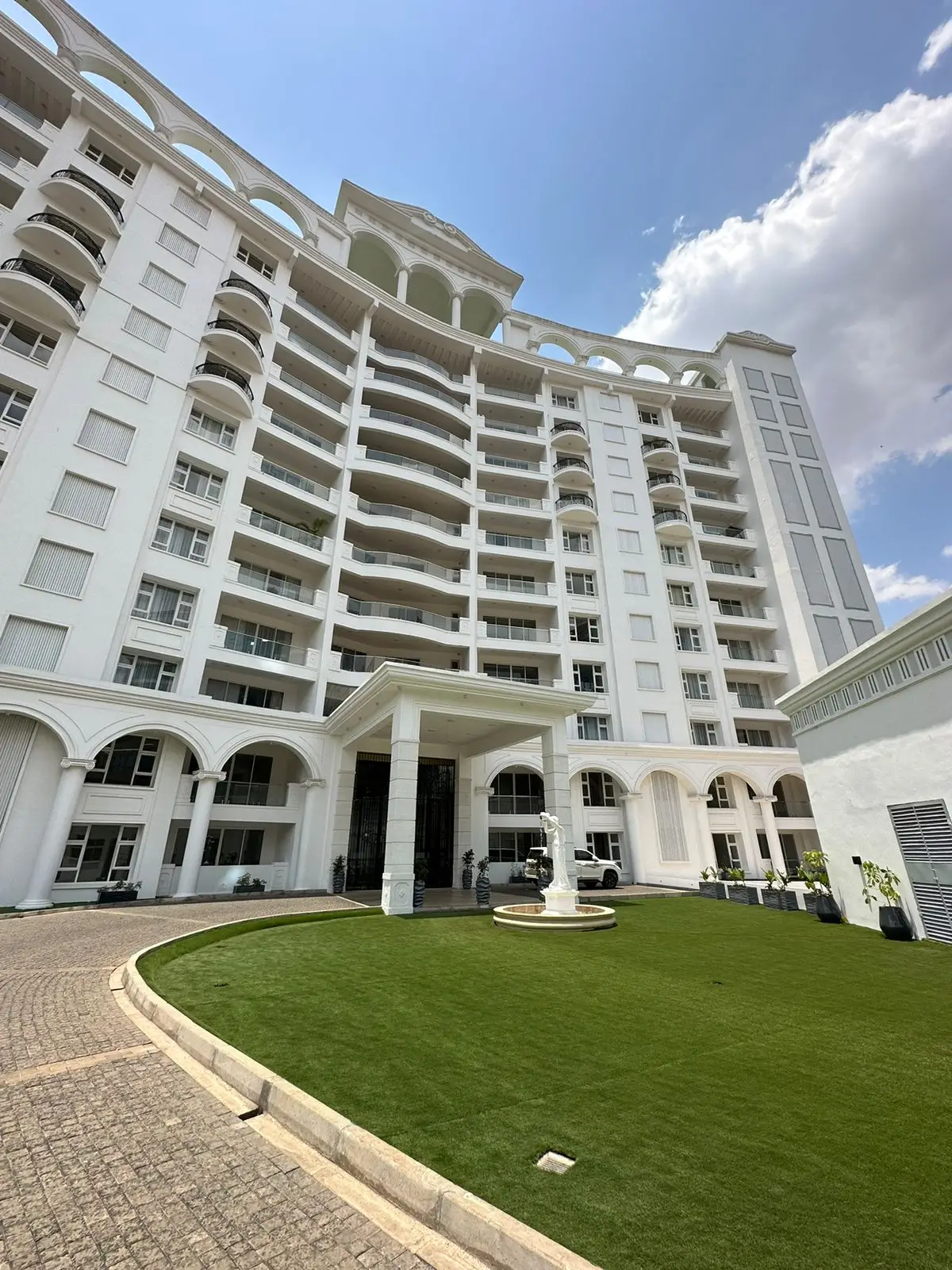 Colosseum Residence