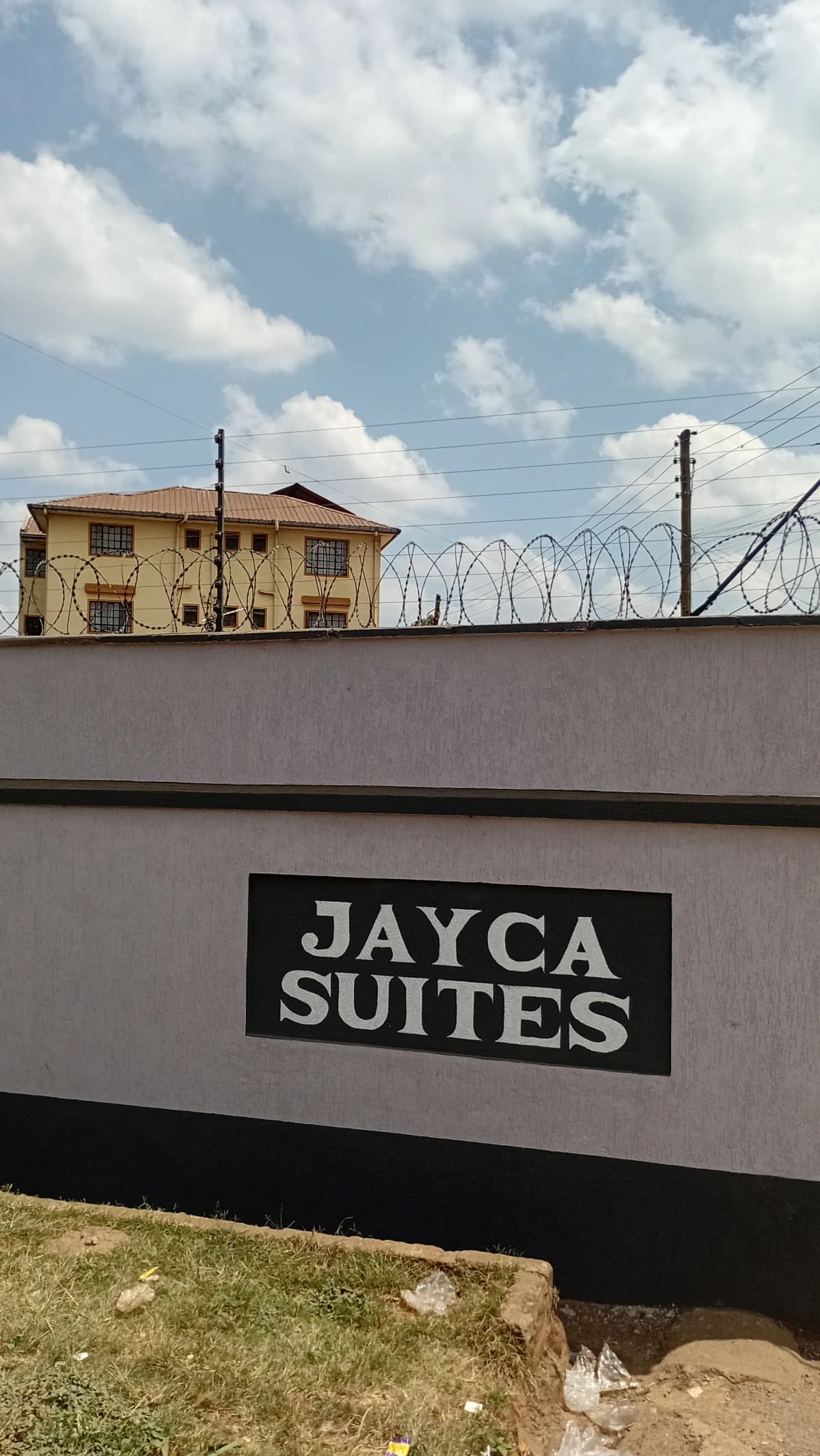 Jayca Suites