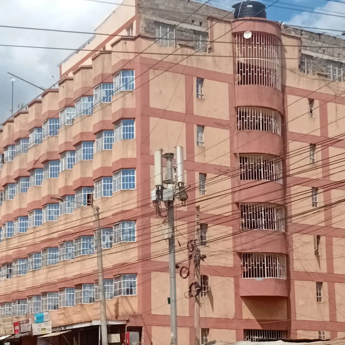 Jomkan Flats