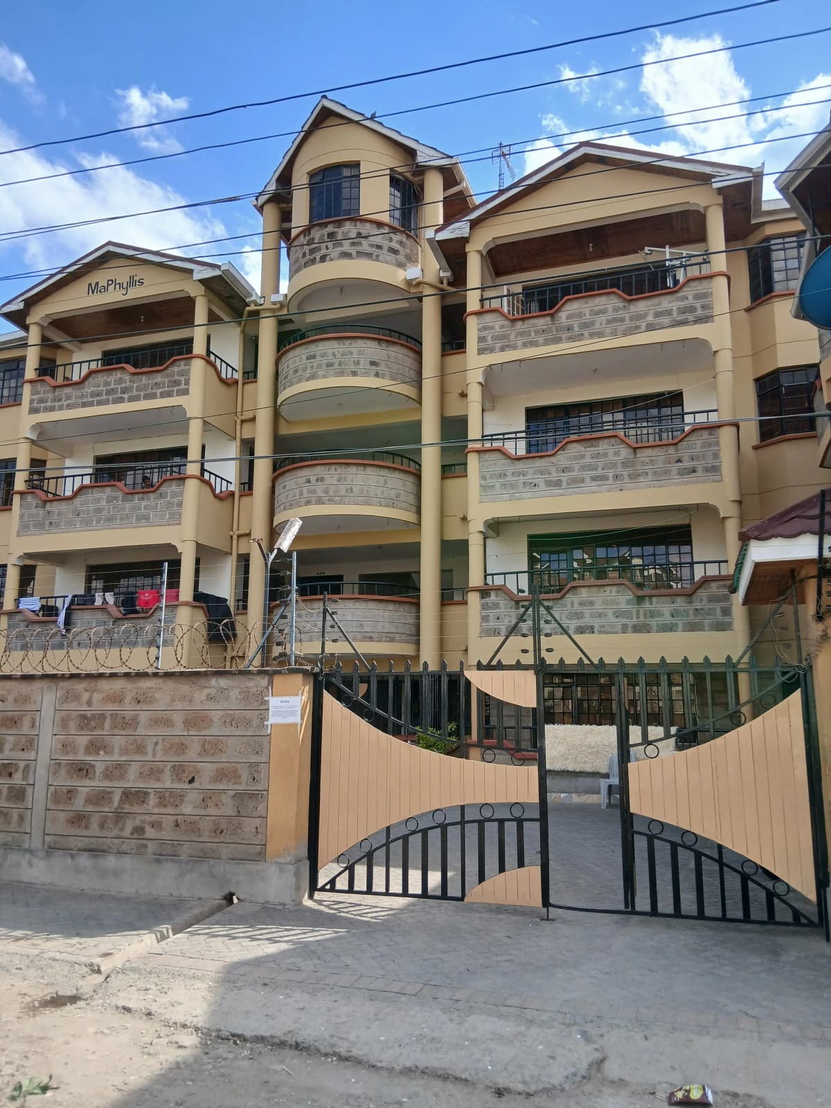 MaPhyllis Apartments