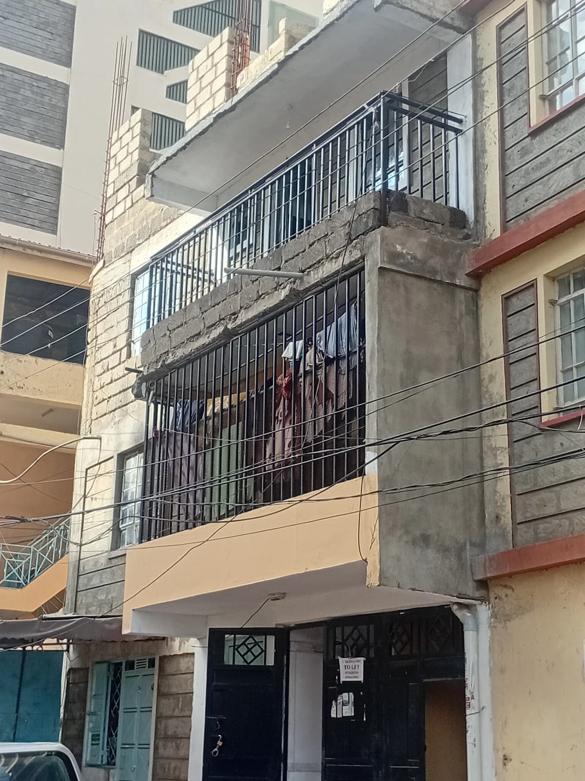 Mama Kiosk Apartments