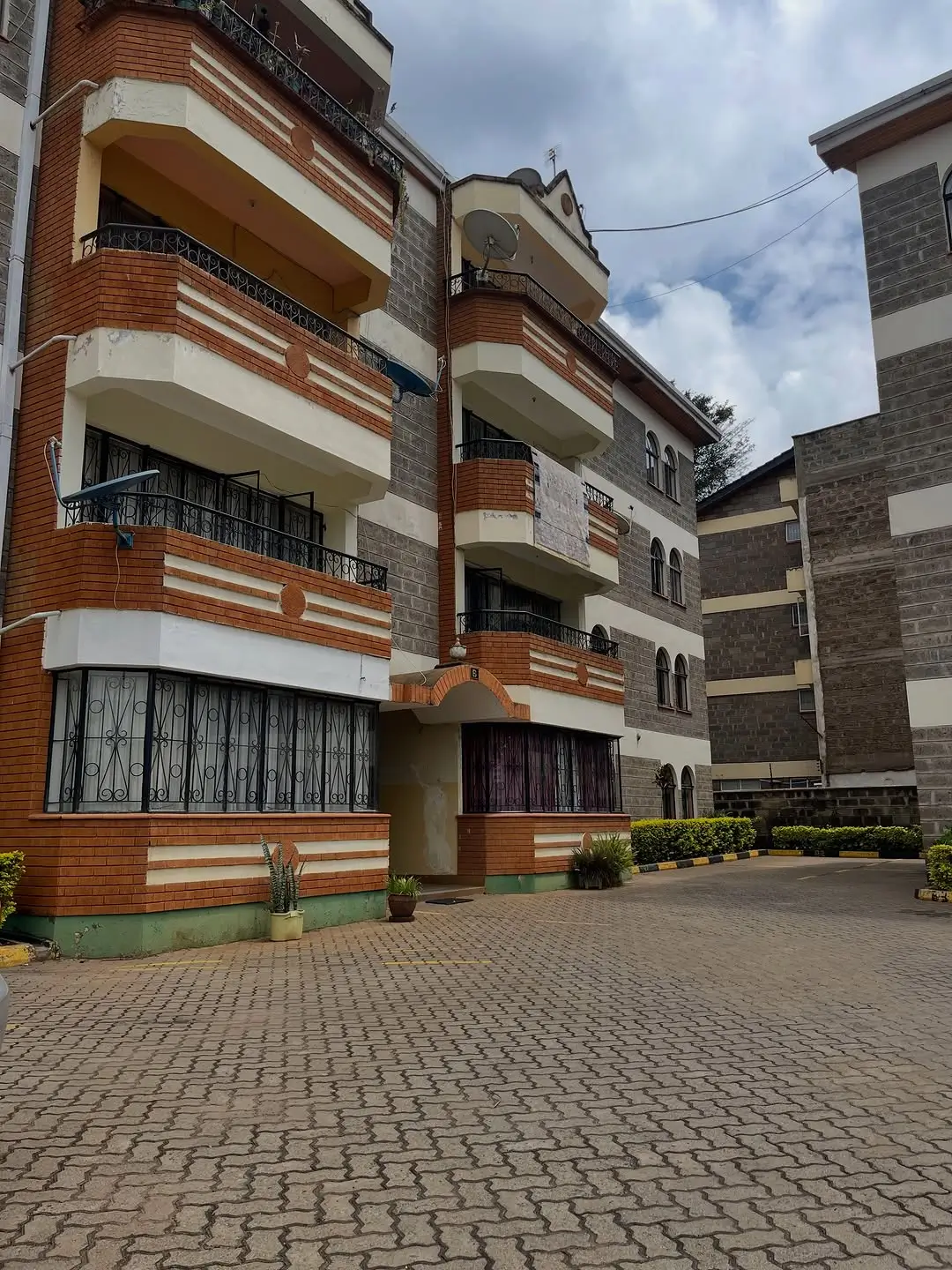 Marion Court