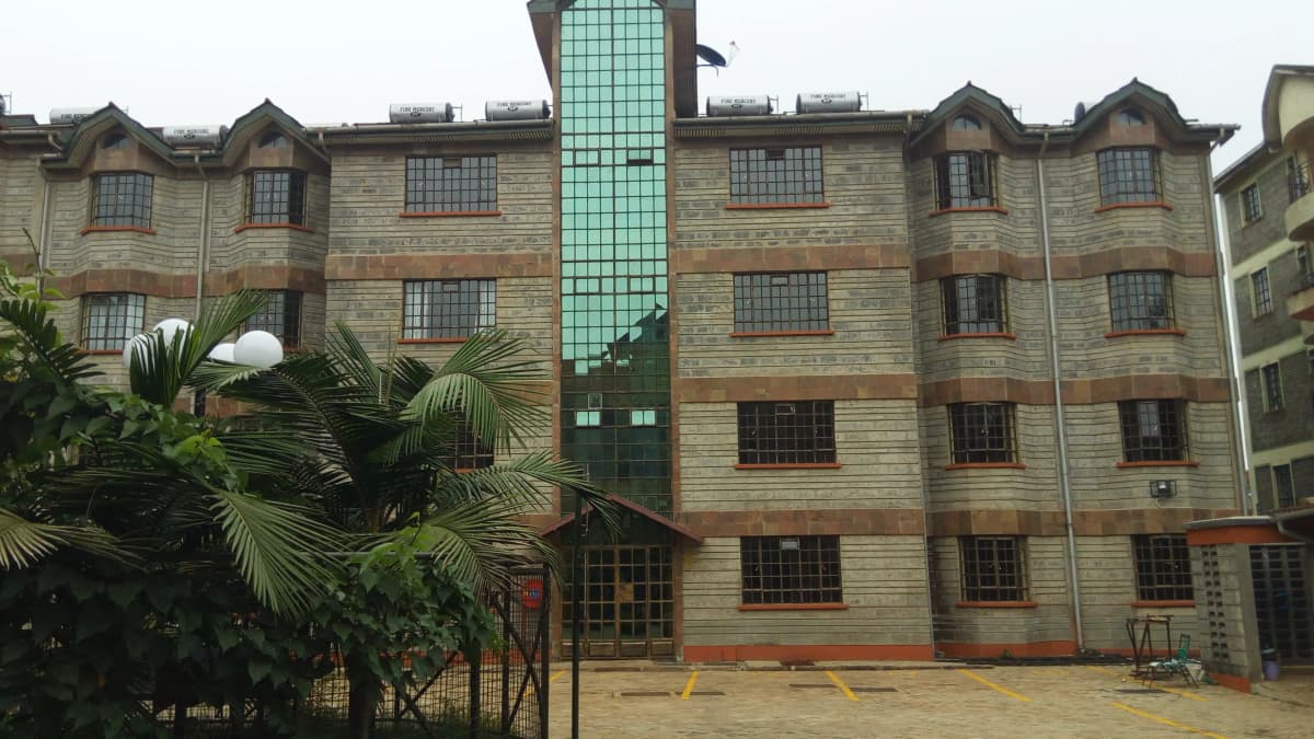 Maxim Apartments
