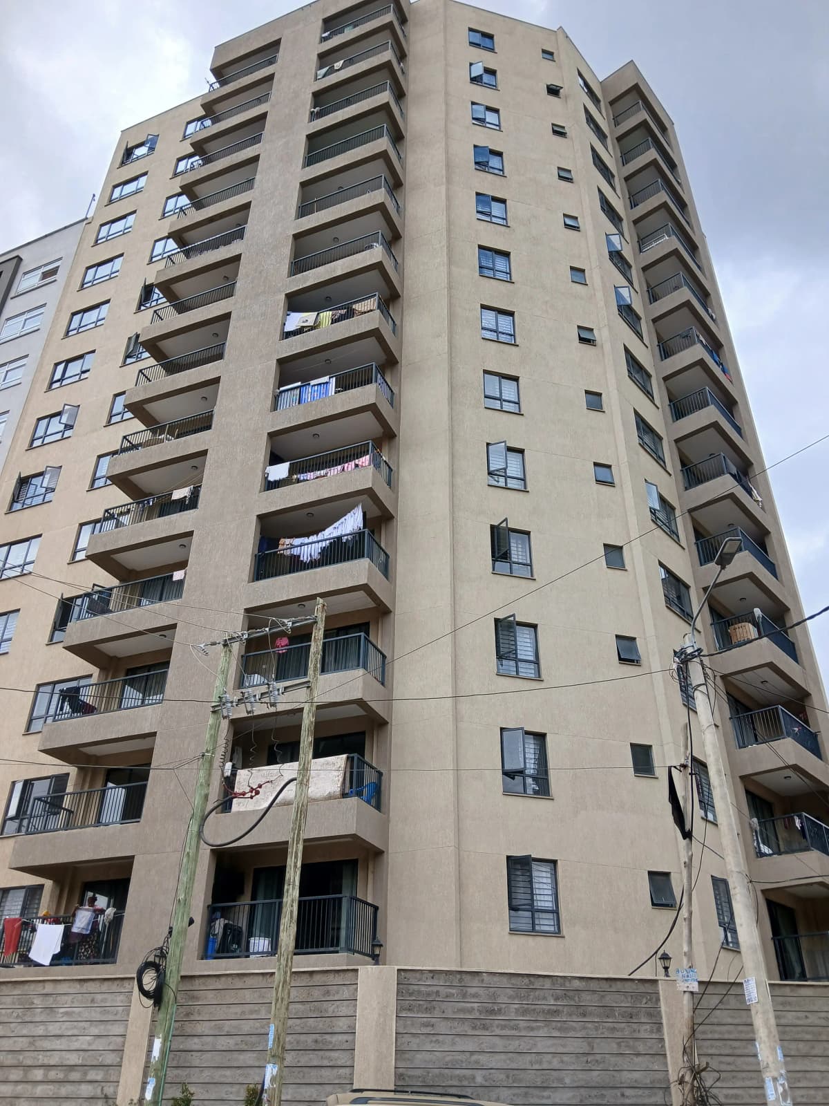 Pinnacle Apartments
