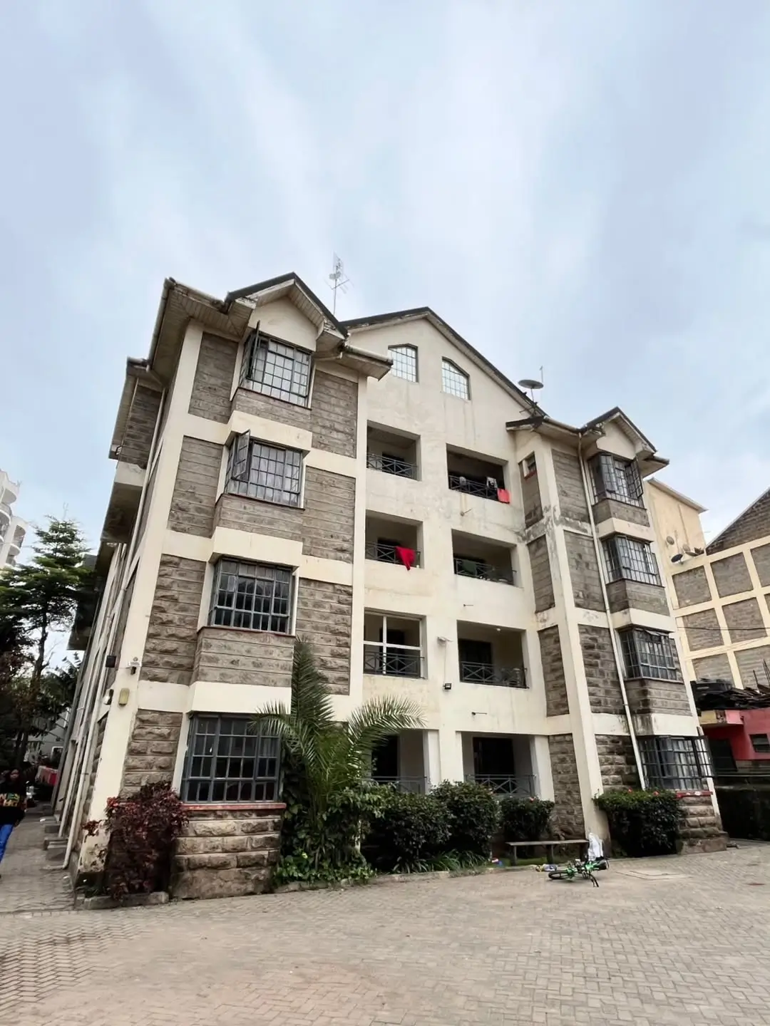 Rimax Apartments