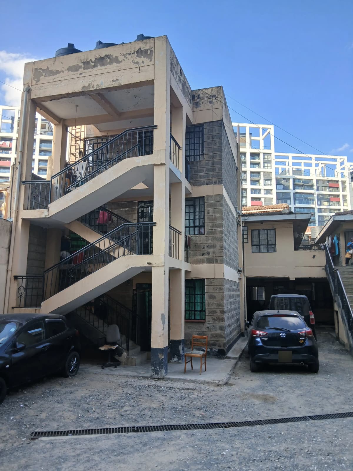 Taah Junior Apartments