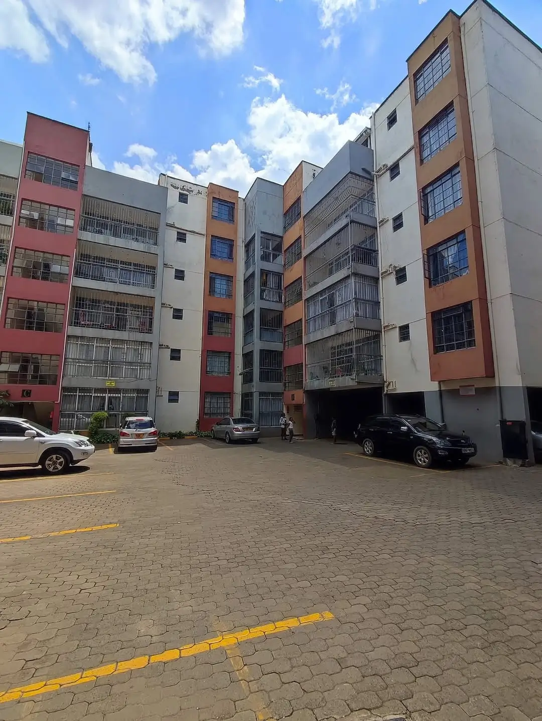 Vanga Court